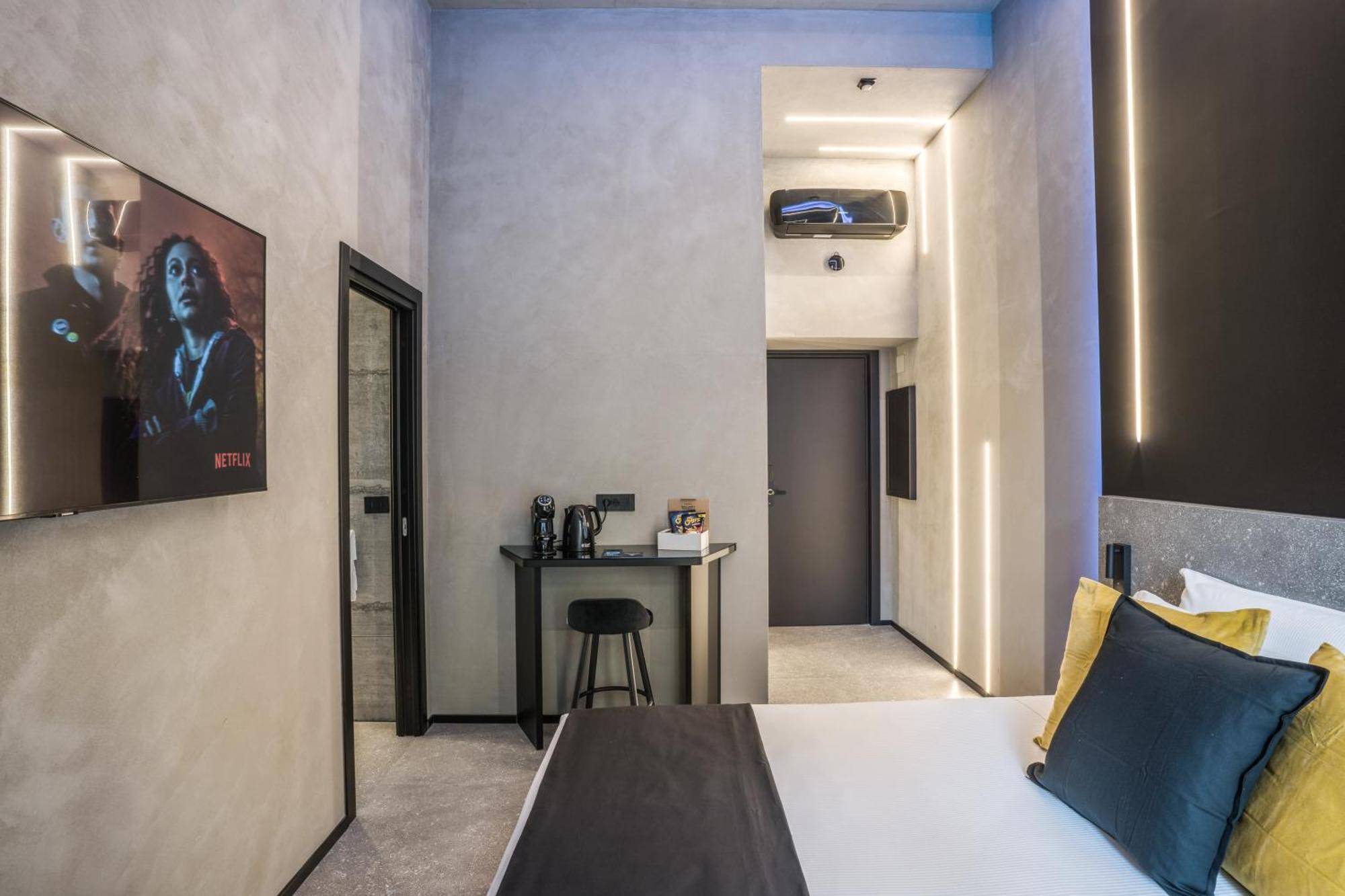 Gallery Experience Guest house *